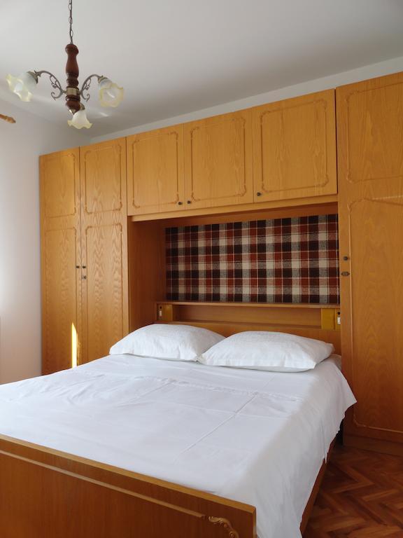 Apartments & Rooms Karmela Banjol 객실 사진
